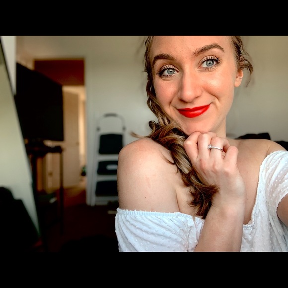 Meet your Posher, Sarah - Picture 1 of 1